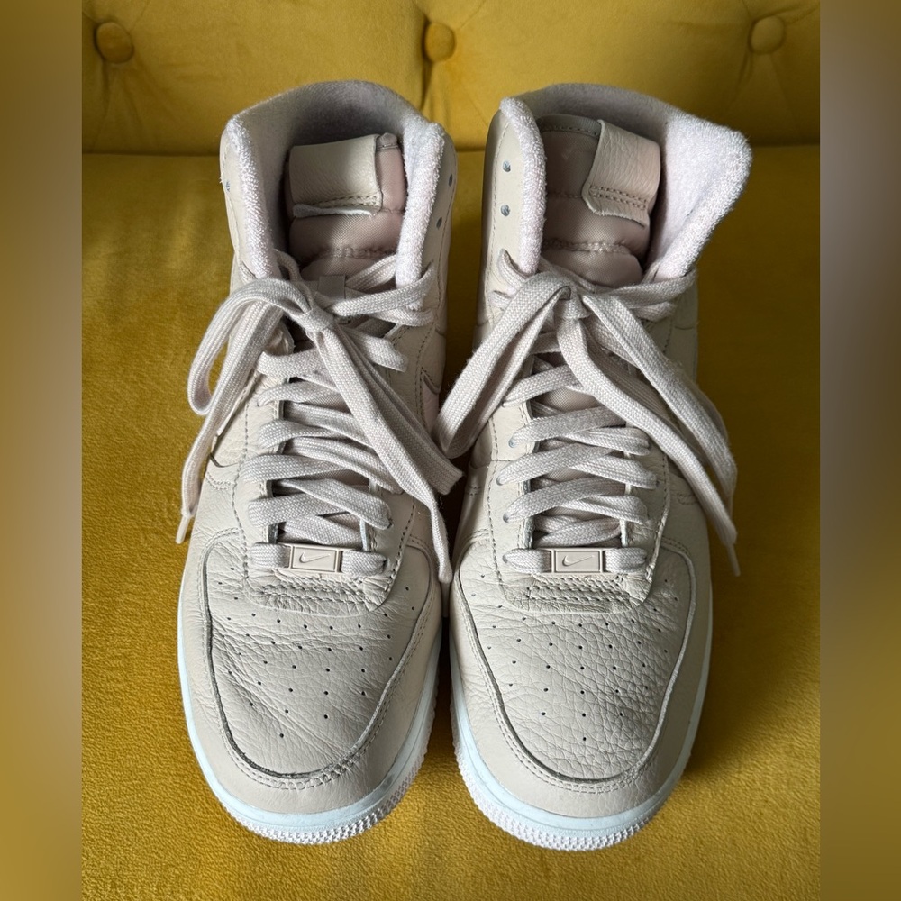 Women’s Nike Air Force 1 Sculpt. Sz10